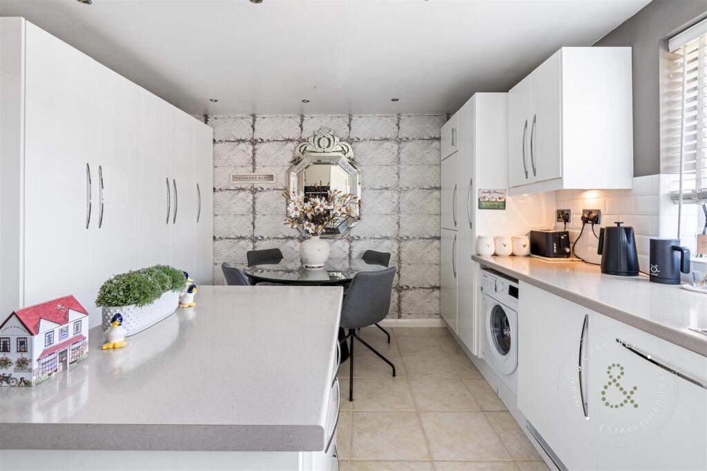 Uplands Int, Hern Crabtree (2).jpg