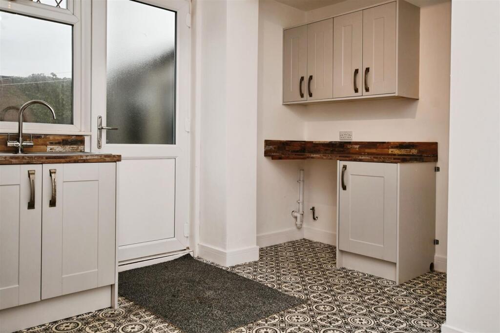 Fitted Kitchen