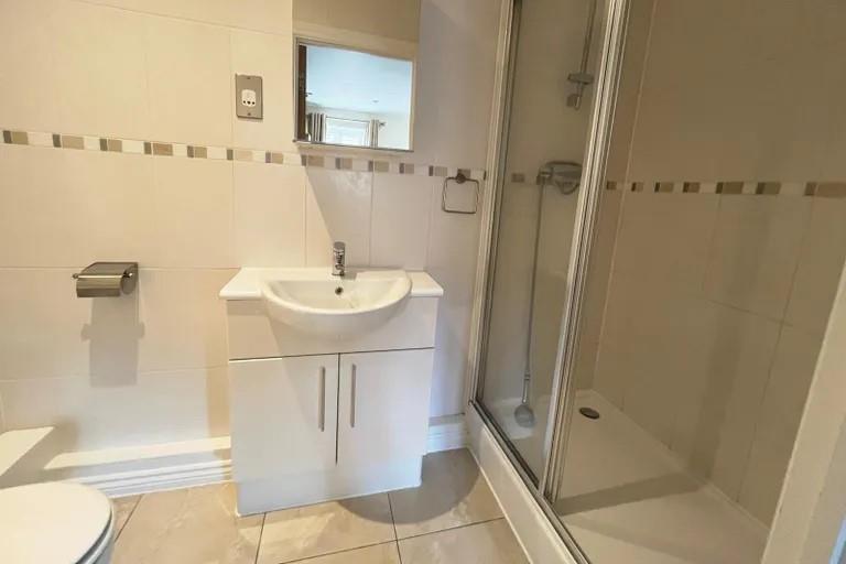 ENSUITE SHOWER ROOM