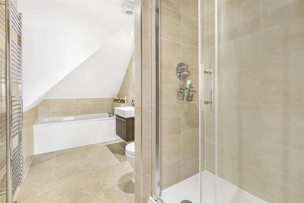 ENSUITE to MASTER BEDROOM