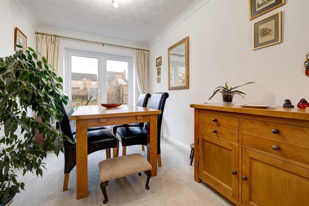 DE12 7LB 28GR-003.jpg