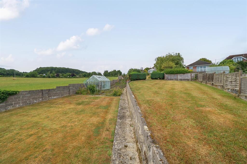 Levelled Gardens