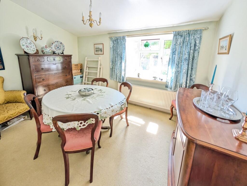 pbox-dining_room-322449.jpg