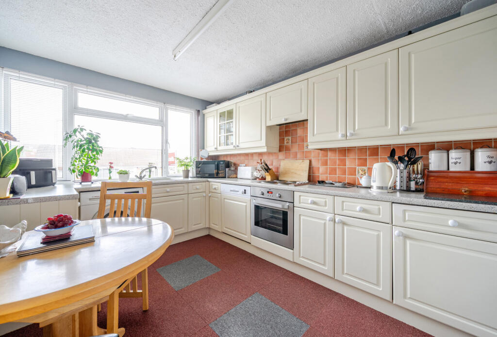 15-68235b9c0e7cd-...