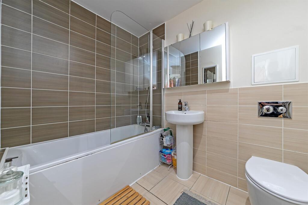2MartinCourt-18.jpg