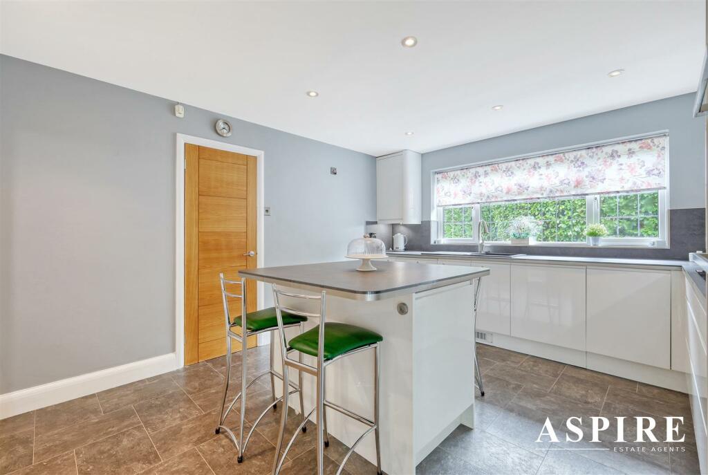 IMG_8695_17 copy 2.jpg