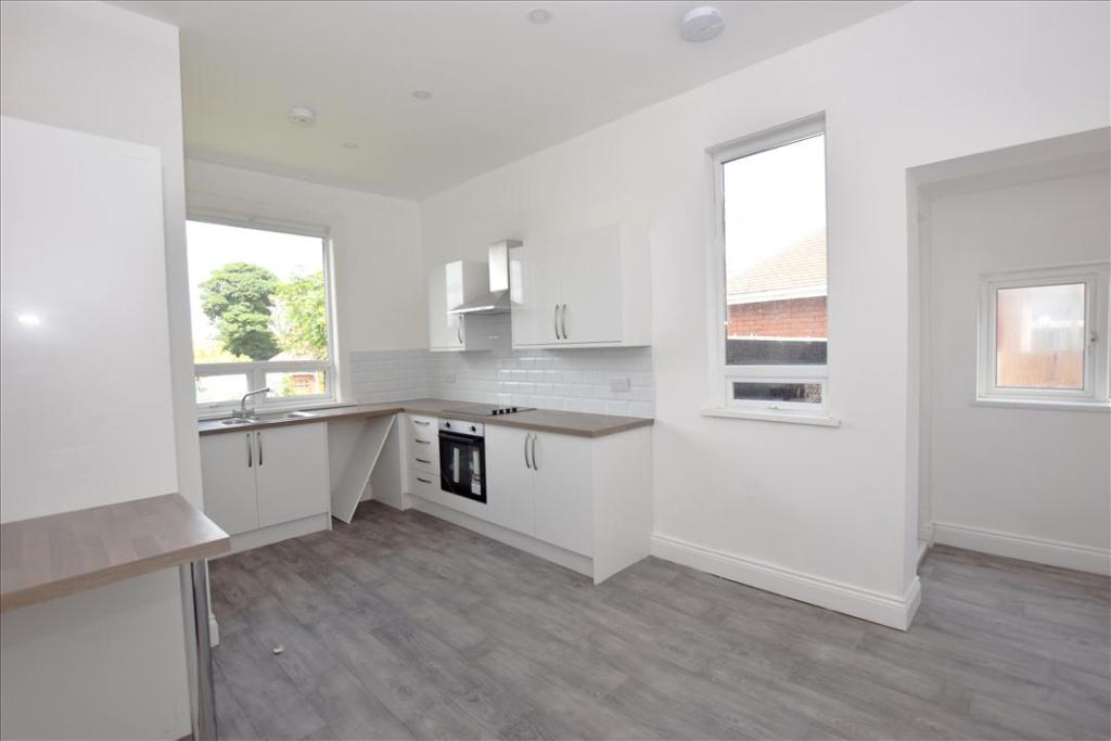 ADDITIONAL KITCHEN PHOTO