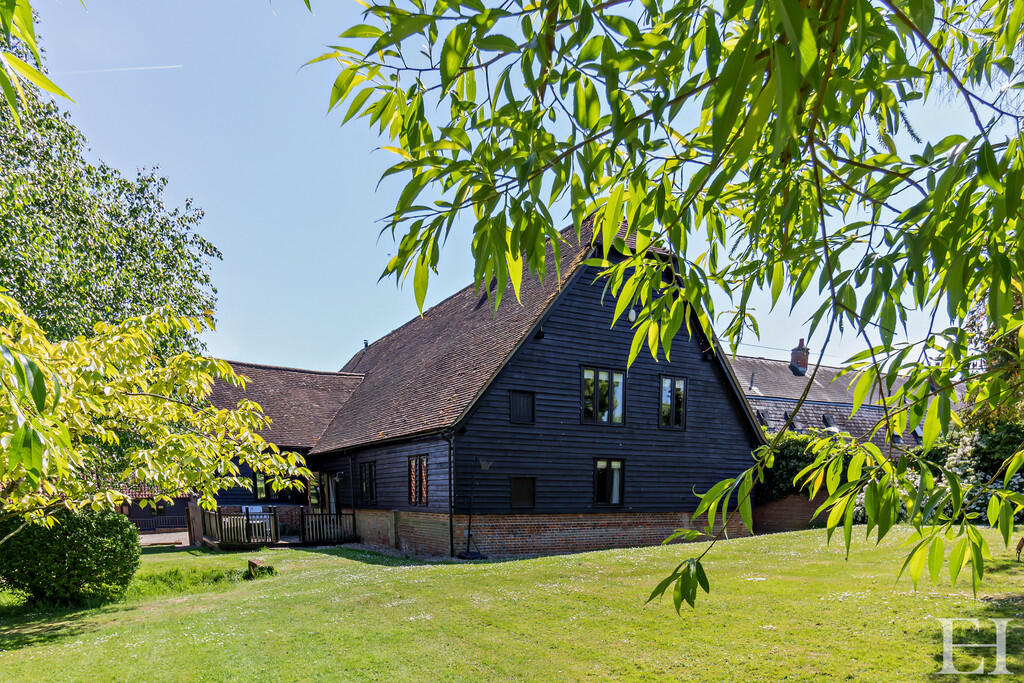 8645646-exteriorW...