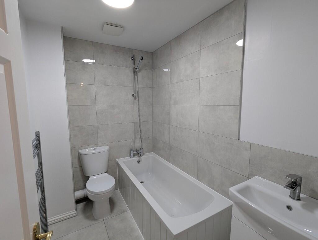 4 bedroom 3 bathroom