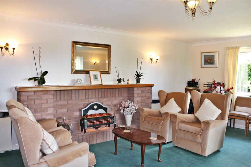 RESIDENTS LOUNGE