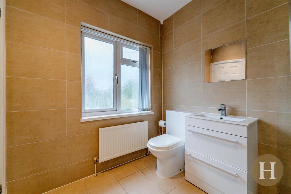 Hadleigh Estate Agents-20.jpg