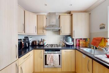 Two Bedroom to rent - Barrain London