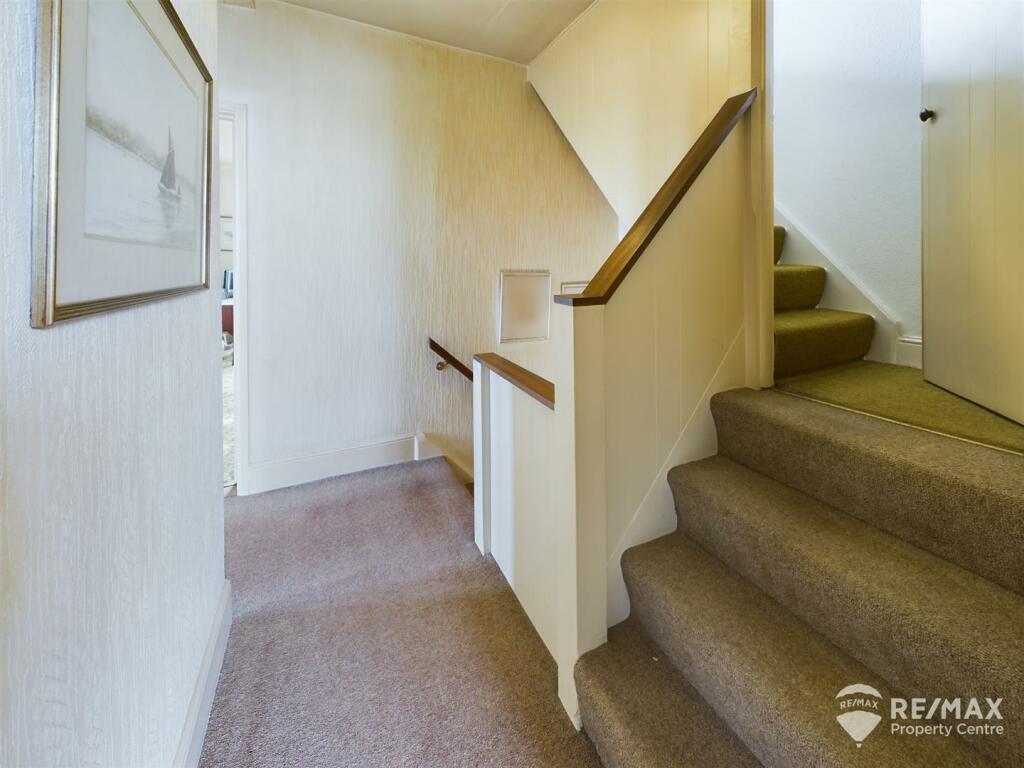 First Floor Landing.jpg
