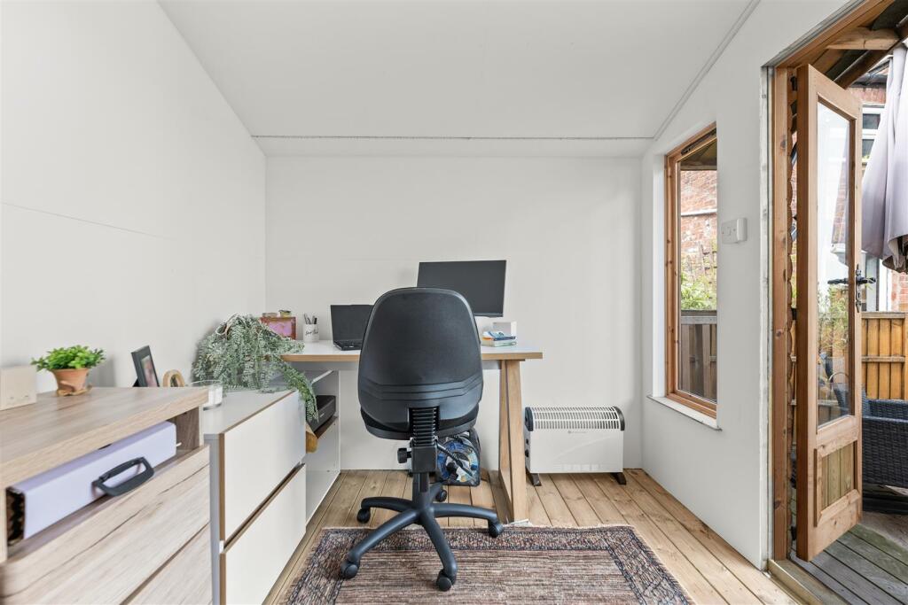 77 Stanforth Street-01.jpg