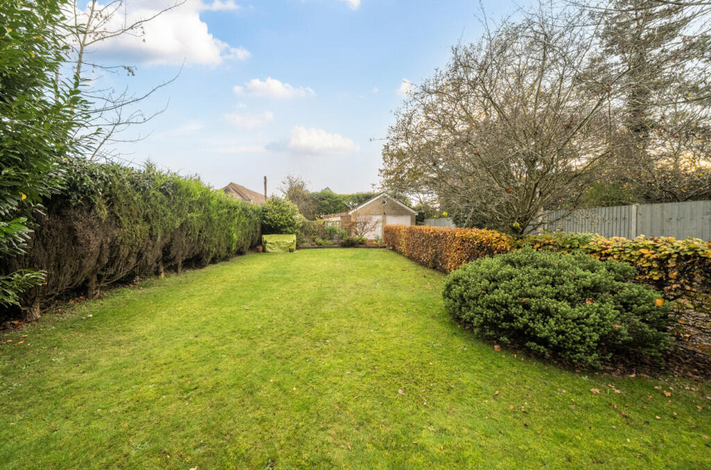 1380396-11-691c8a...