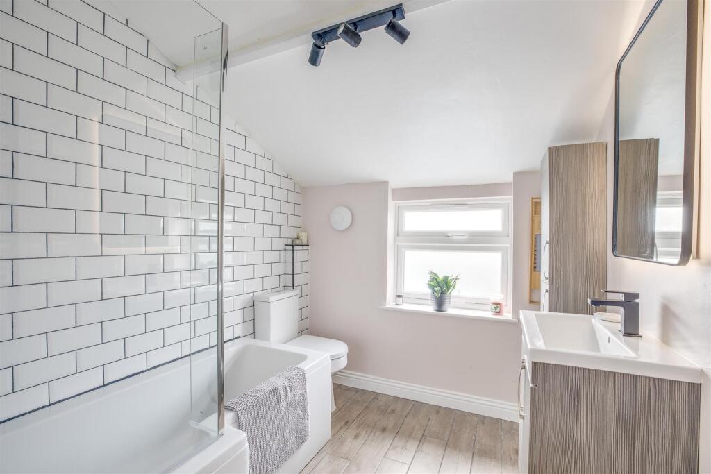 58 Gordon Road, HP13 6ER-1.jpg