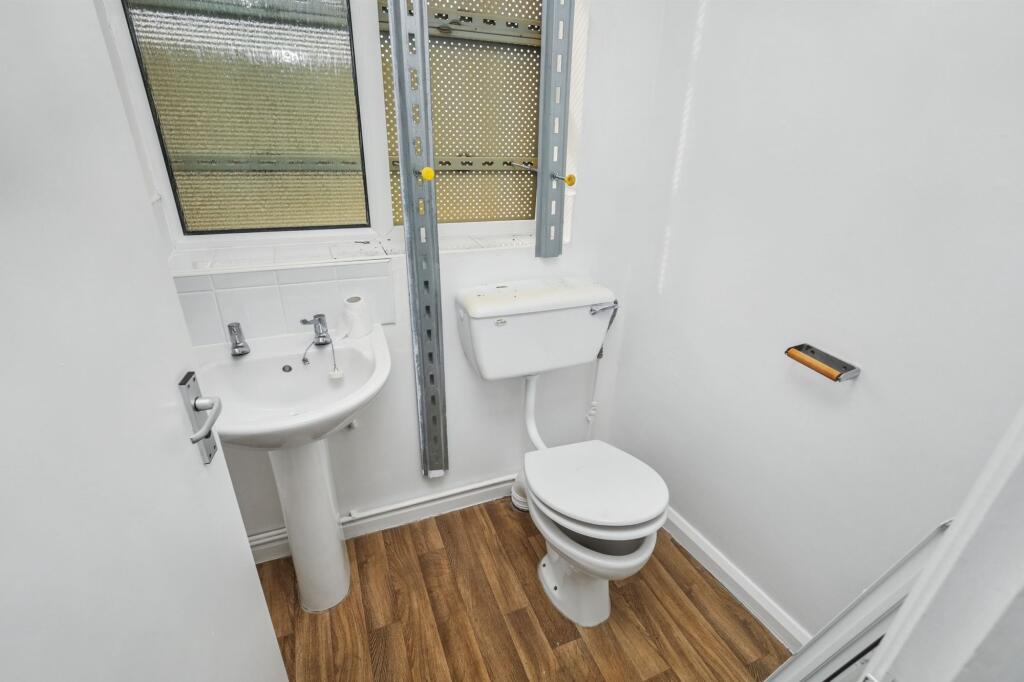 Ground Floor Flat, 37 St Stephen's Road, Bow, London E6 1AN
