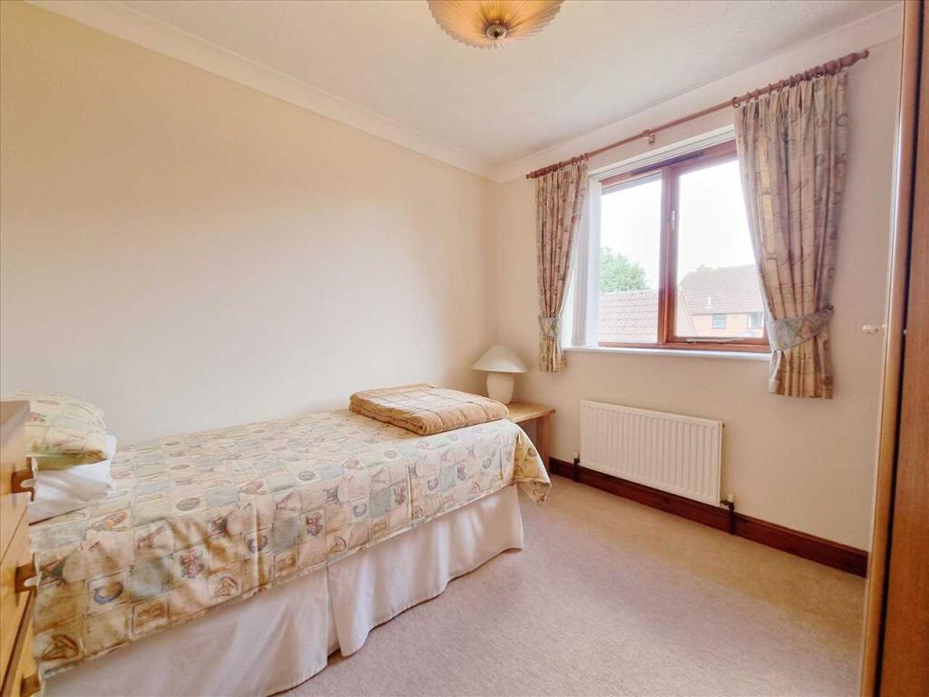 Bedroom 3: