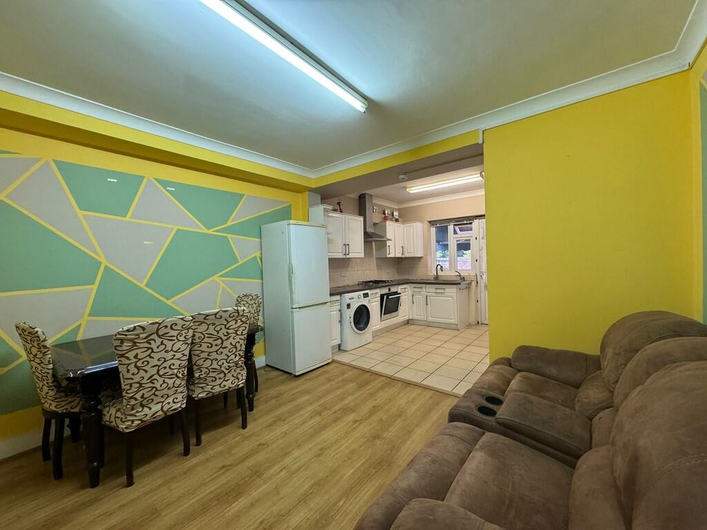 449 Kenton road  ...