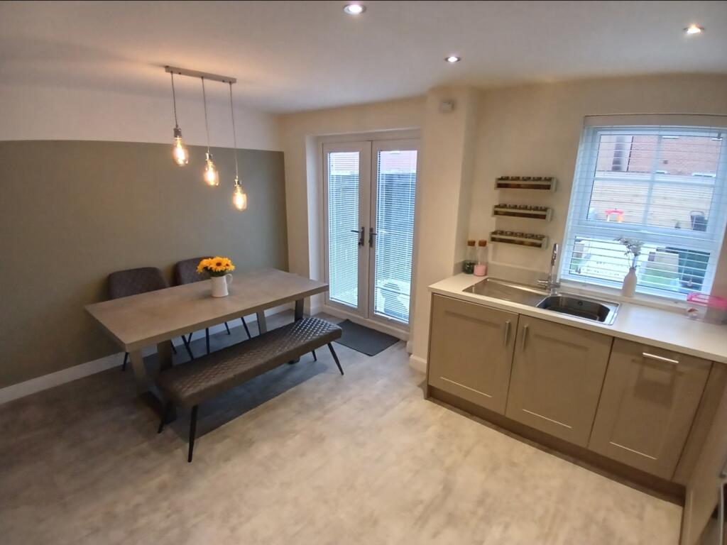 DINING KITCHEN
