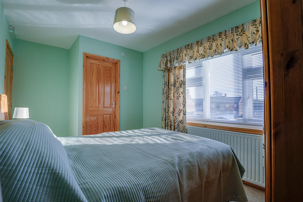 Bedroom 3.4