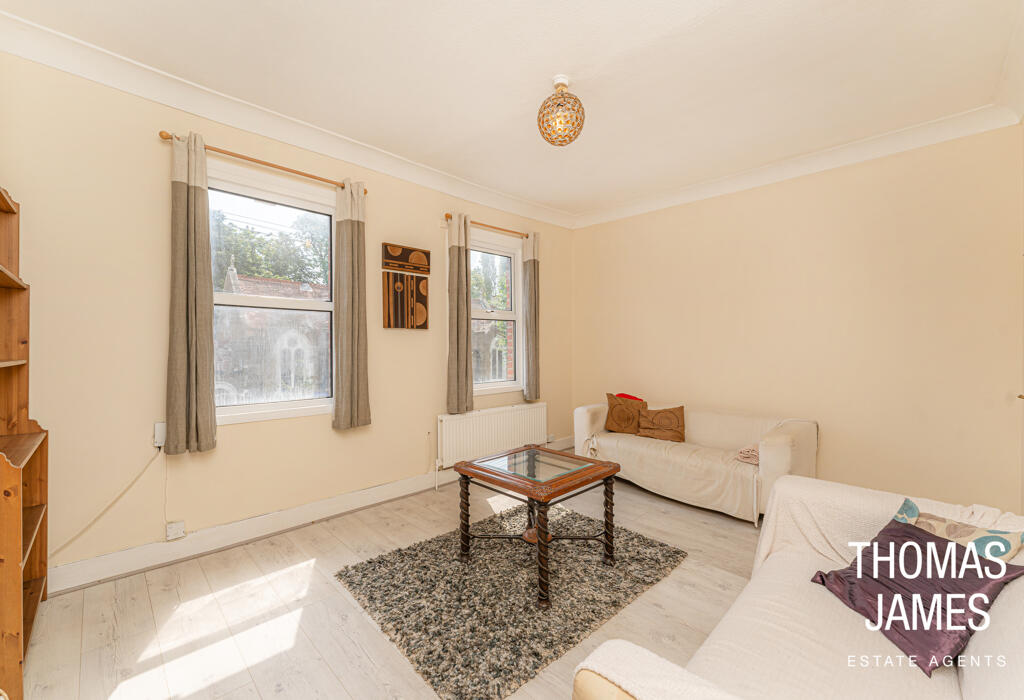 Russell Road, good natural light