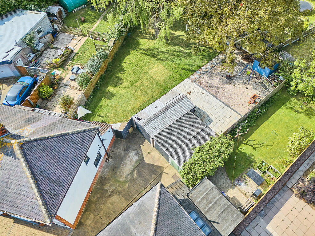 Edward Knight 202...