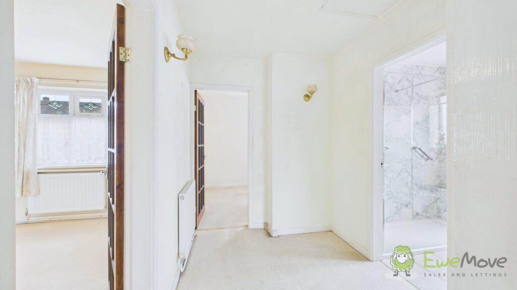 CAM02351G0-PR0077-STILL020