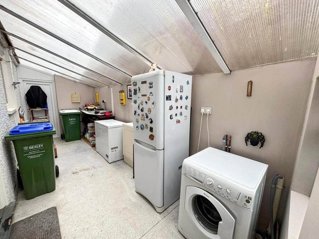 Utility Lean-To