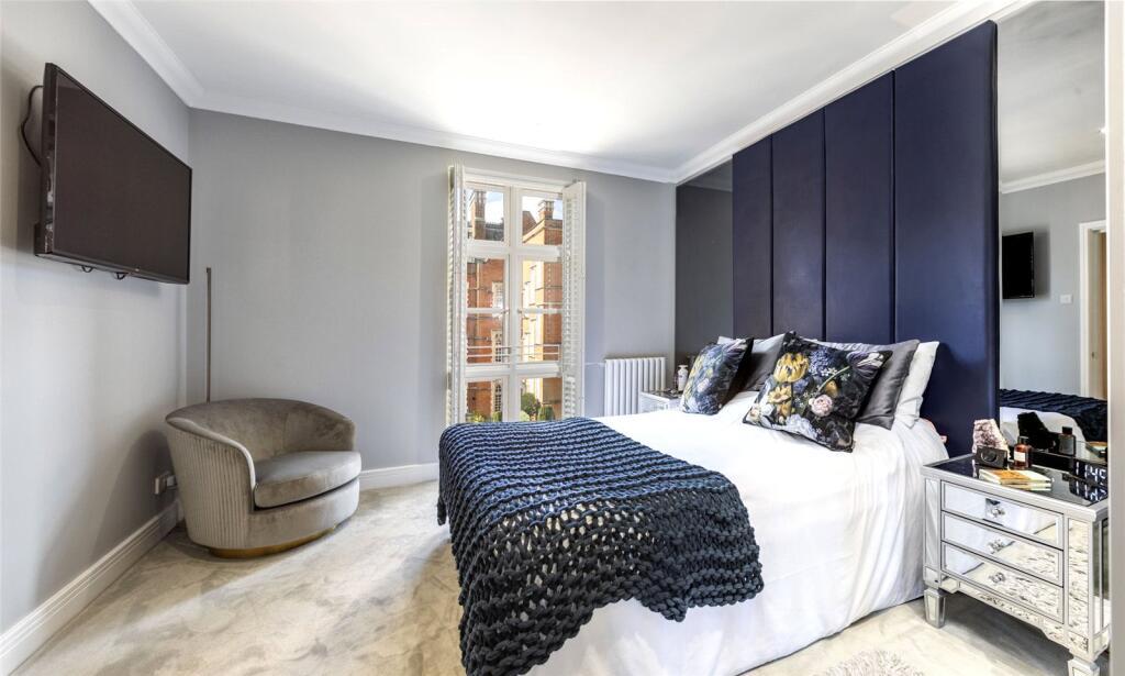 Principal Bedroom
