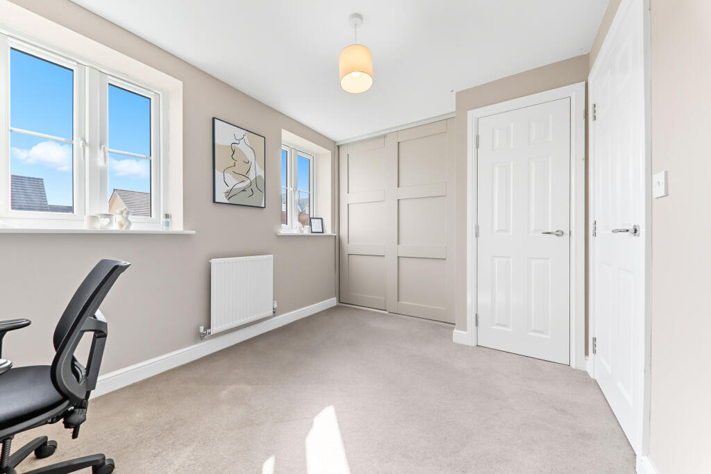 Bedroom/Office