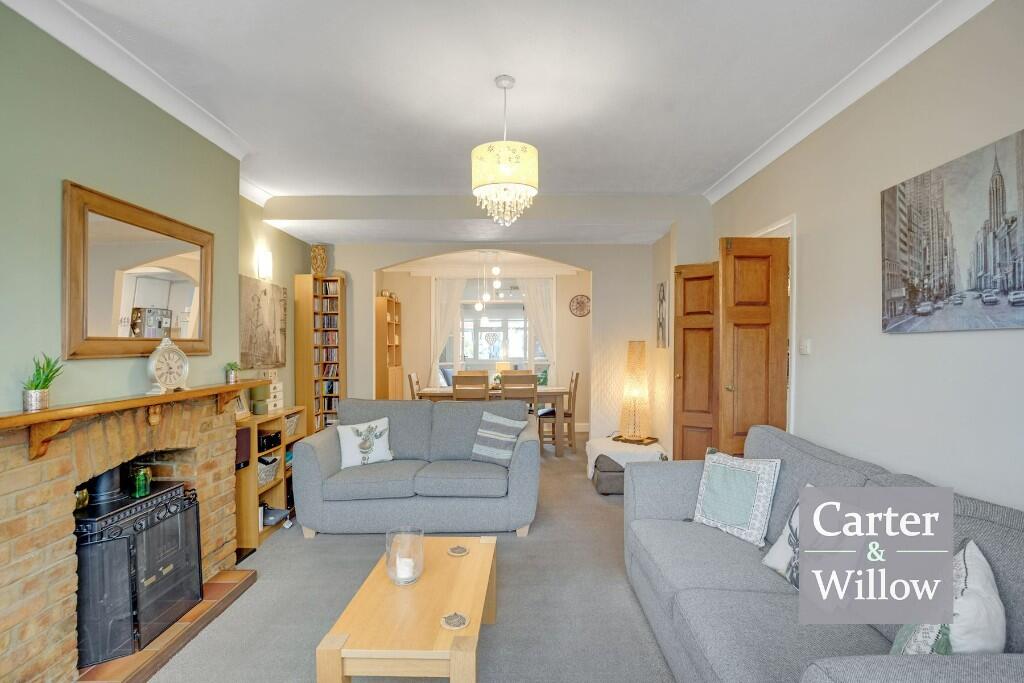 Reception room 