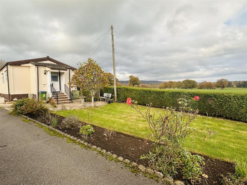 Wickens Meadow, Rye Lane, Dunton Green