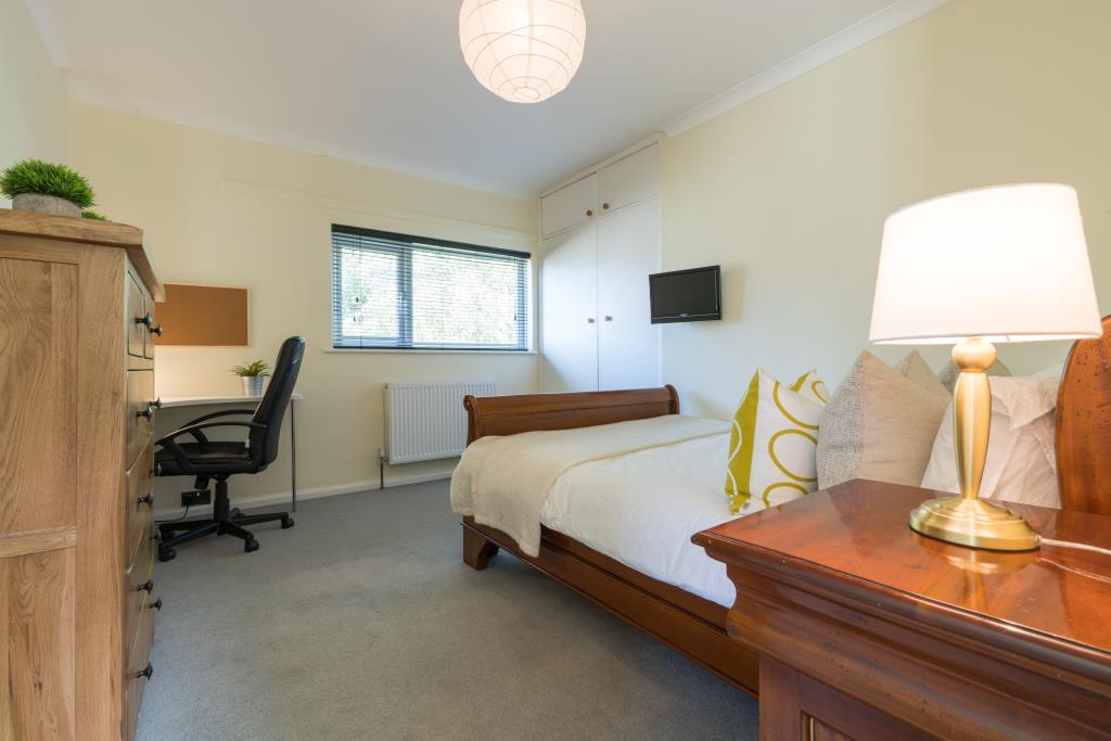 17 St Michaels Road - bedroom