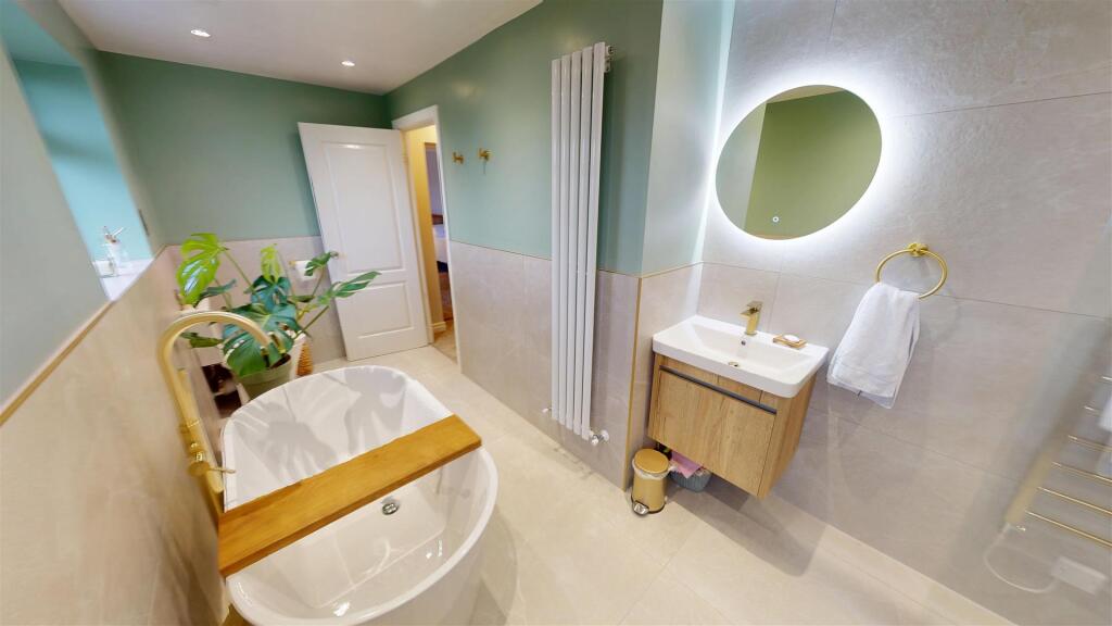 Stretton Avenue Bathroom