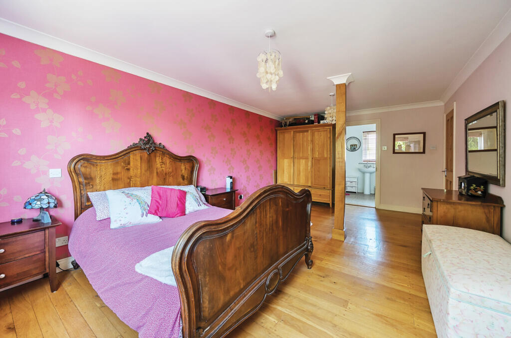 33-6814f0ef0a63e-...