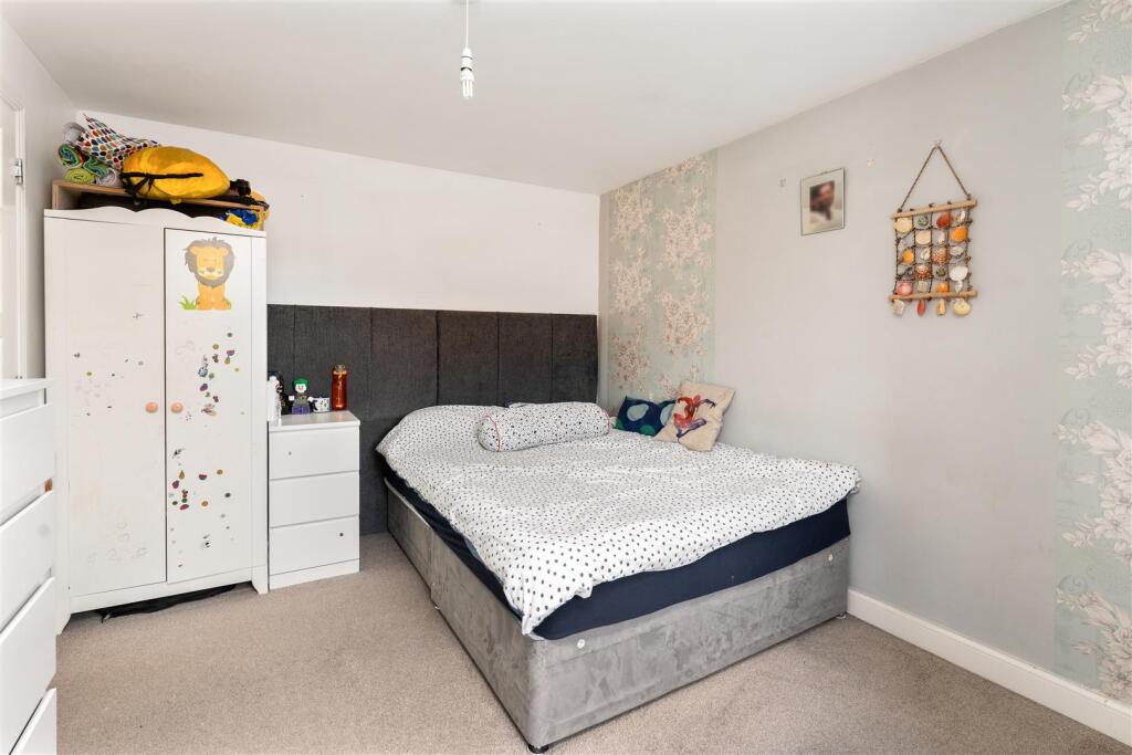 79 Hobby Road, Bodicote-20.jpg