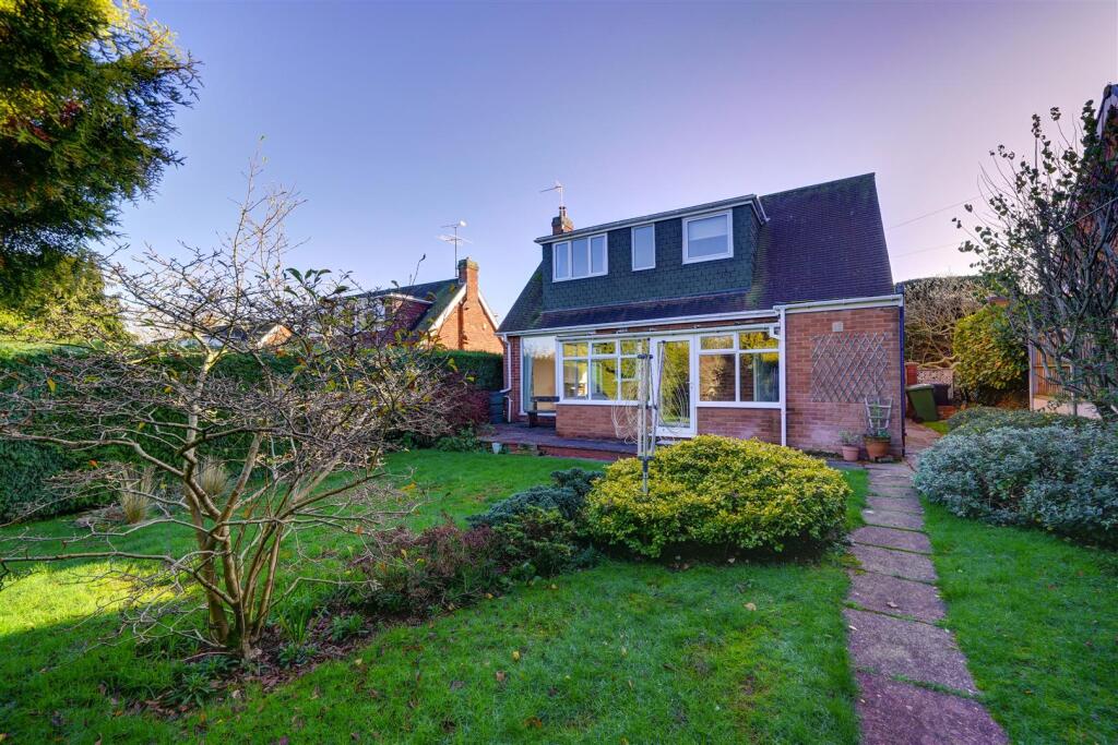 31 Hazelwood Close (24).jpg