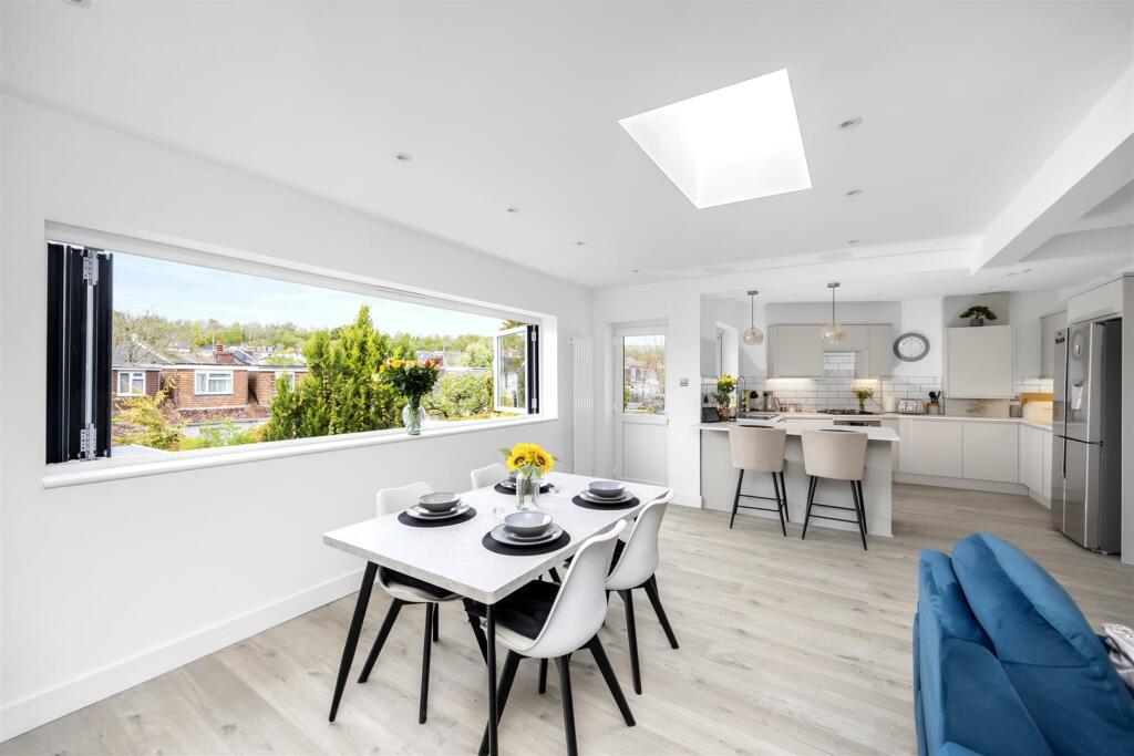 Kitchen/Lounge/Dining Room