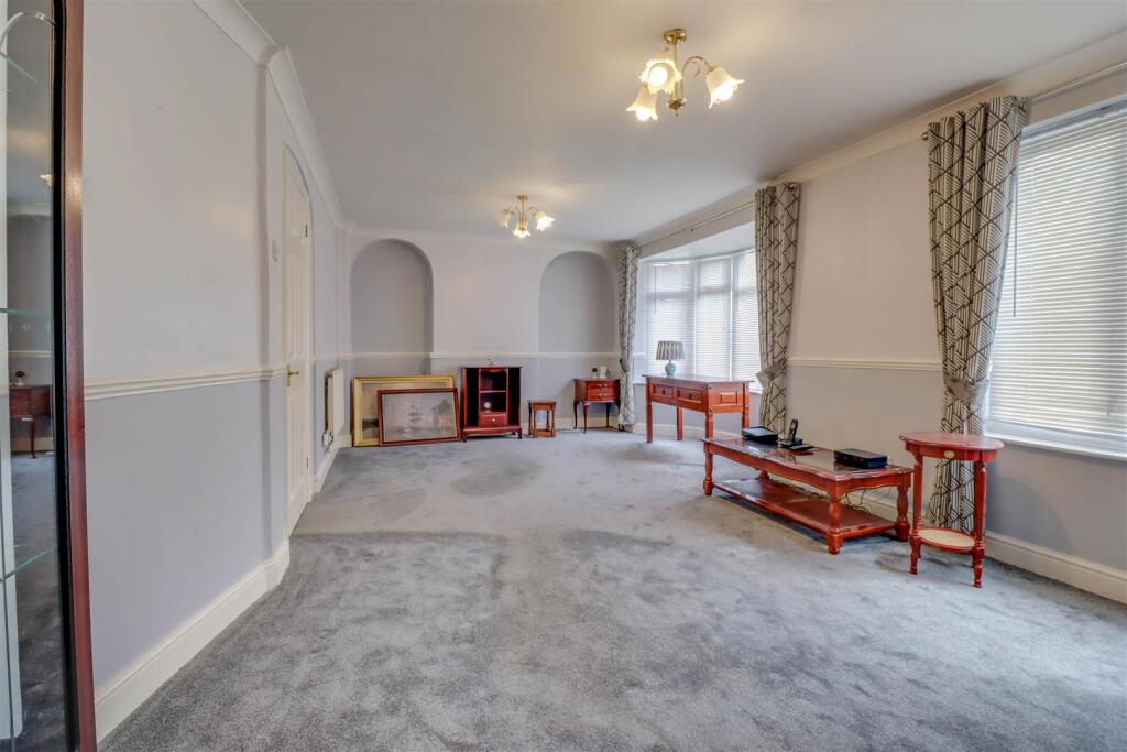 3 ELIZABETH DRIVE WICKFORD.jpg