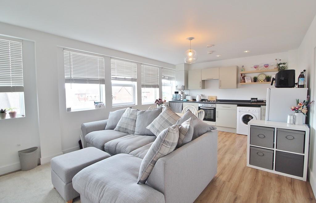 Lounge Kitchen area.jpeg