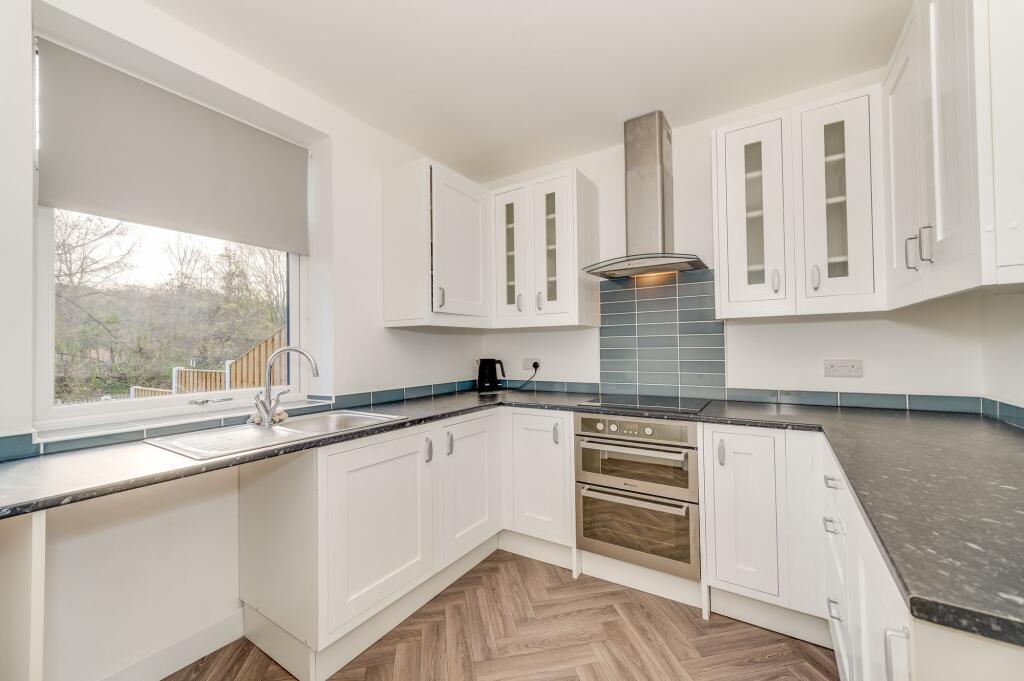 KITCHEN AND LOUNGE