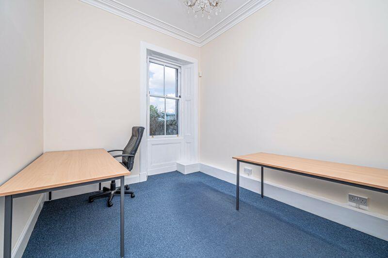 Bedroom 5/Office