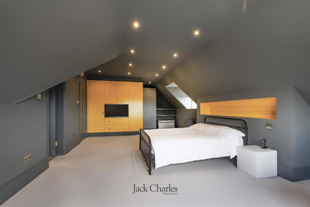 5 Yardley Park Rd, TN9 1NE 020 - Revision 1.jpg