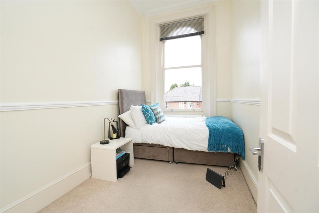 7 Regency Mews-7.jpg