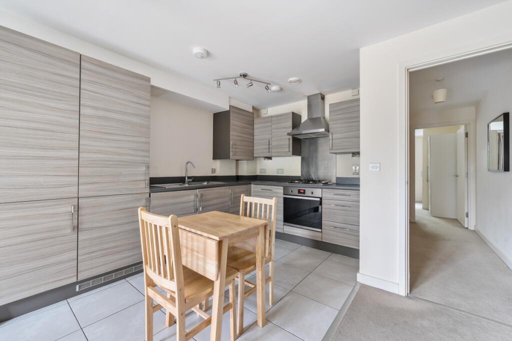 1333111-9-688b6d4...