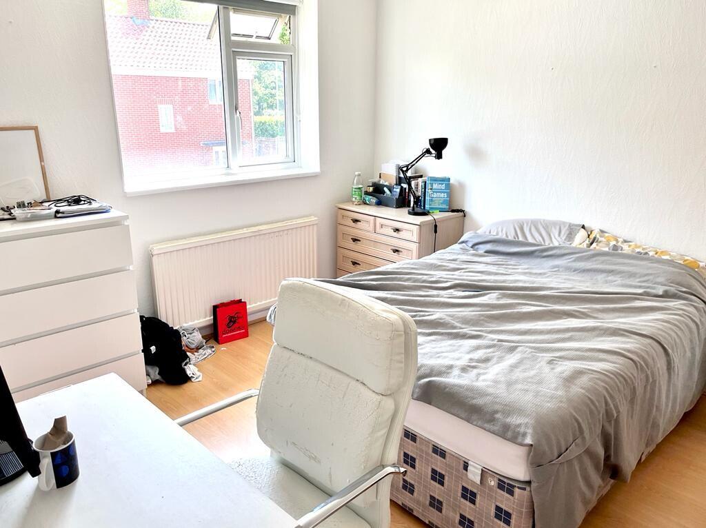 Bedroom5