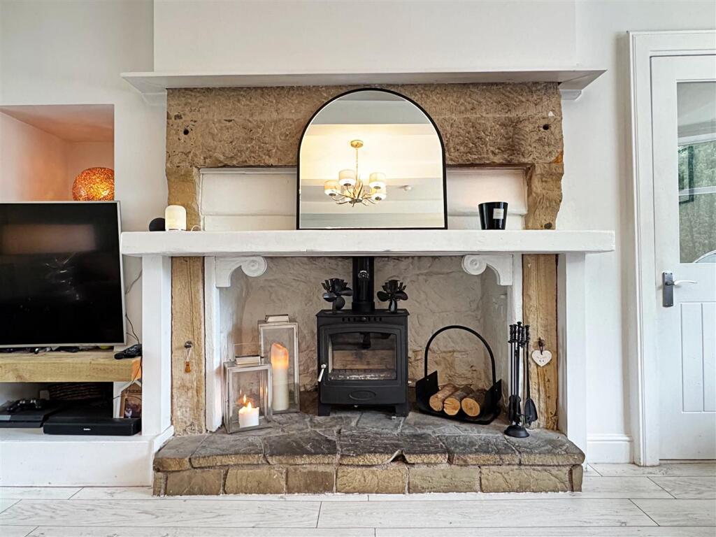 Fireplace/Log Burner