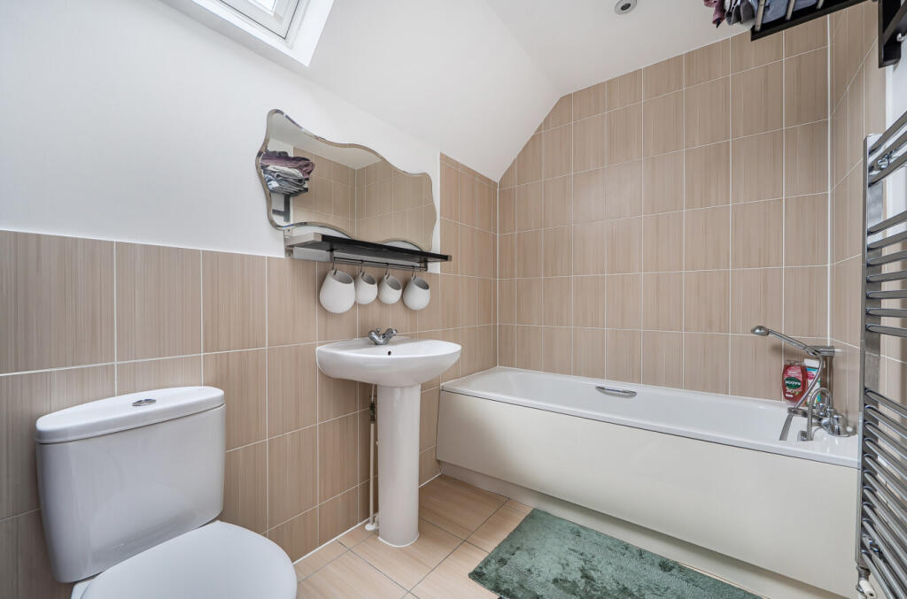 1386699-7-693187e...