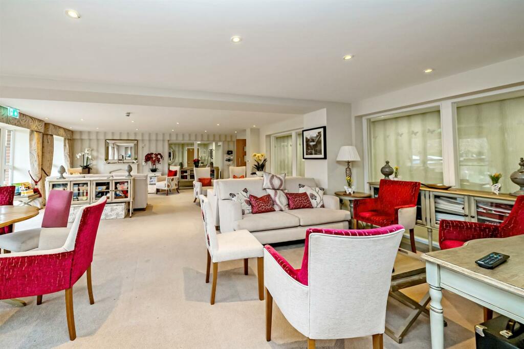 11-5c44JPH-21 Blyton House 011 (1)-medium.jpg